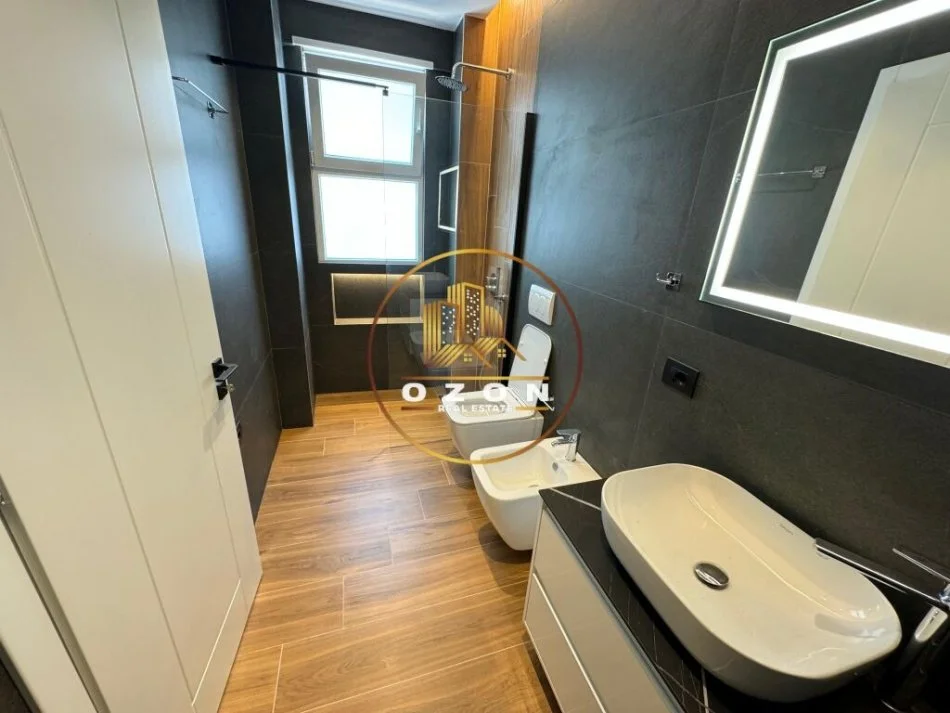 Shitet Super Apartament 2+1+2 Tek Liqeni I Thatë!