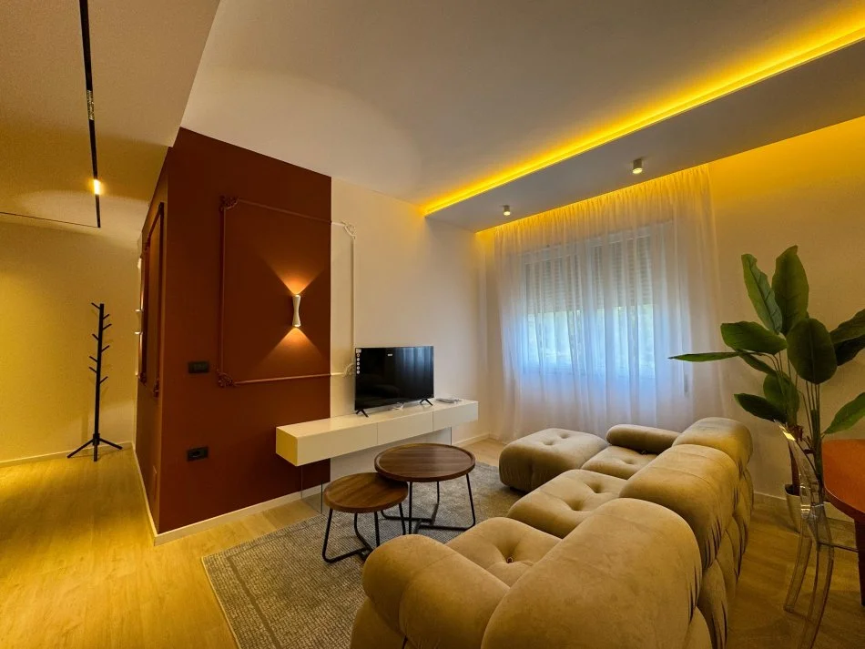 Tirane, shitet apartament 1+1 Kati 5, 66 m² 165.000 € (Komuna e Parisit)