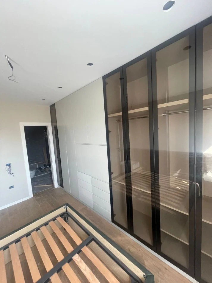 Tirane, shitet 2+1+Ballkon Kati 6, 100 m² 275.000 € (Komuna e Parisit)