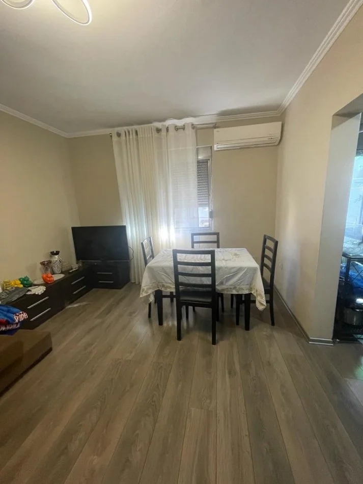 Tirane, shitet apartament 2+1 Kati 4, 74 m² 120.000 € 