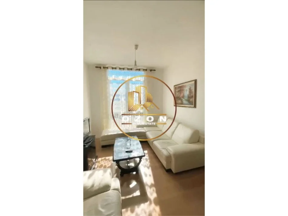 Jepet me Qira Apartament 2+1+2 Tek Tregut Elektrik!