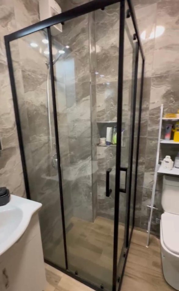 Durres, shitet apartament 2+1+Ballkon Kati 2, 98 m² 130.000 € (Lagjia 13, plazh (Iliria))