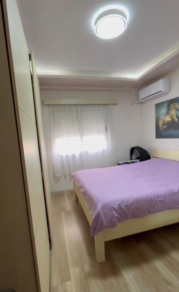 Durres, shitet apartament 2+1+Ballkon Kati 2, 98 m² 130.000 € (Lagjia 13, plazh (Iliria))