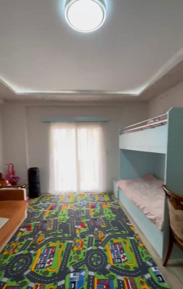 Durres, shitet apartament 2+1+Ballkon Kati 2, 98 m² 130.000 € (Lagjia 13, plazh (Iliria))