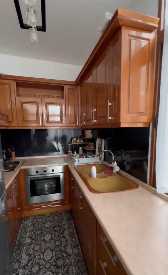Durres, shitet apartament 2+1+Ballkon Kati 2, 98 m² 130.000 € (Lagjia 13, plazh (Iliria))