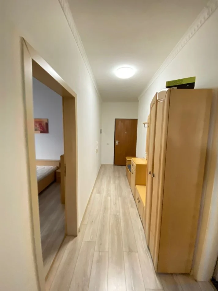 Tirane, jepet me qera apartament 1+1 Kati 2, 80 m² 600 € (Kopshti Zologjik)