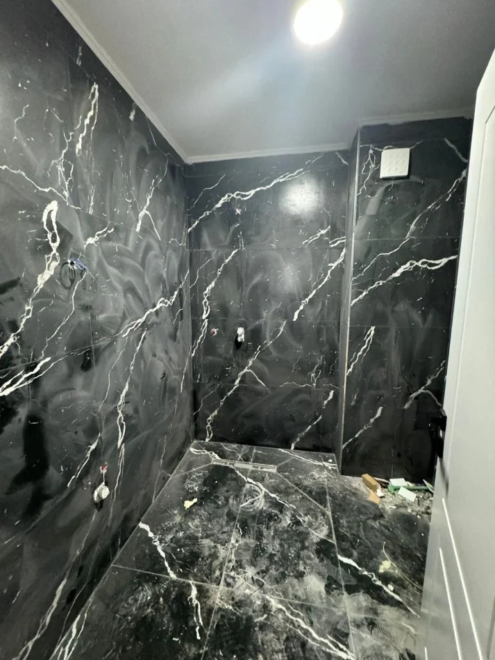 Tirane, shitet apartament 2+1+Ballkon Kati 3, 98 m² 180.000 € (kopshi botanik)