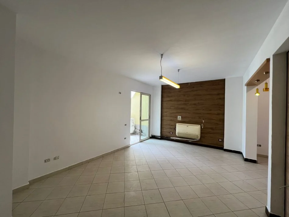 Tirane, shitet apartament 2+1 Kati 11, 117 m² 170.000 € (Parku)
