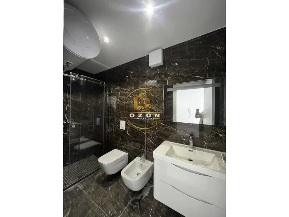 Ambient Biznesi me Qira në Rrugën Panorama!