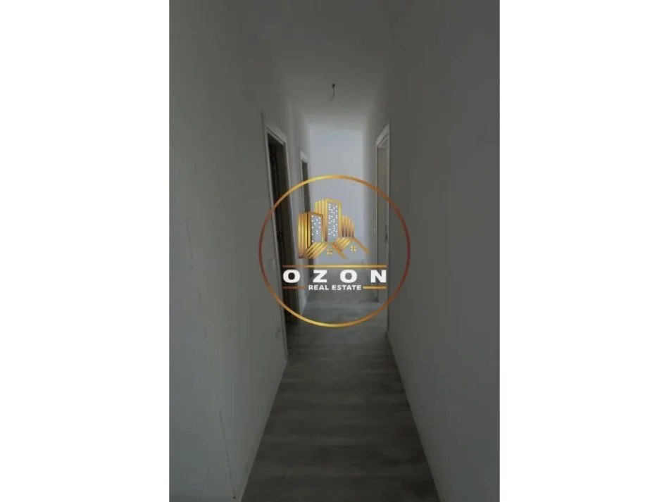 Shitet Super Apartament 2+1 Tek Fusha e Aviacionit!