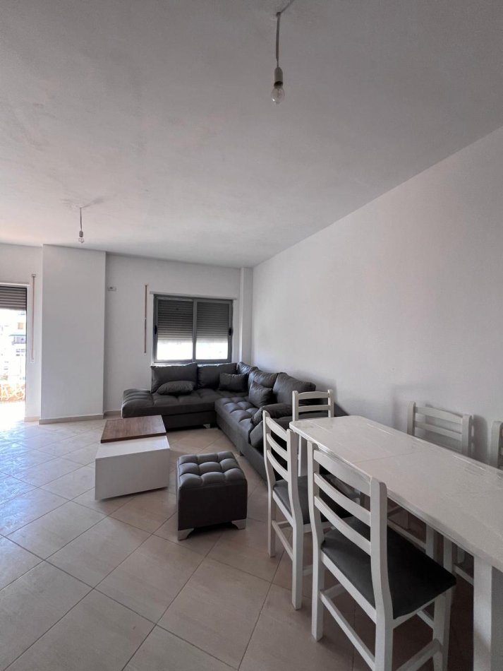 Durres, shitet apartament 2+1+Aneks+Ballkon Kati 5, 98 m² 80.000 € (Te spitali)
