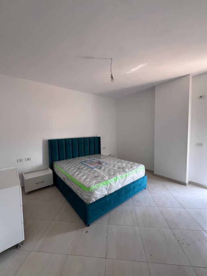 Durres, shitet apartament 2+1+Aneks+Ballkon Kati 5, 98 m² 80.000 € (Te spitali)
