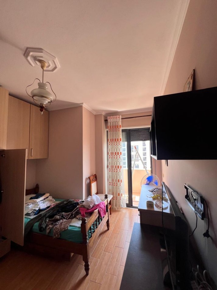 Durres, shitet apartament 2+1+Aneks+Ballkon Kati 7, 98 m² 127.000 € (Te Ujesjellsi)