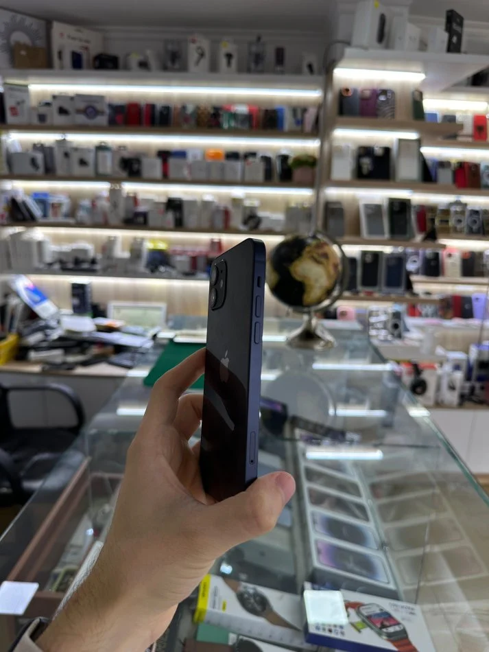 Tirane, shes Celular-Smartphone IPHONE 12