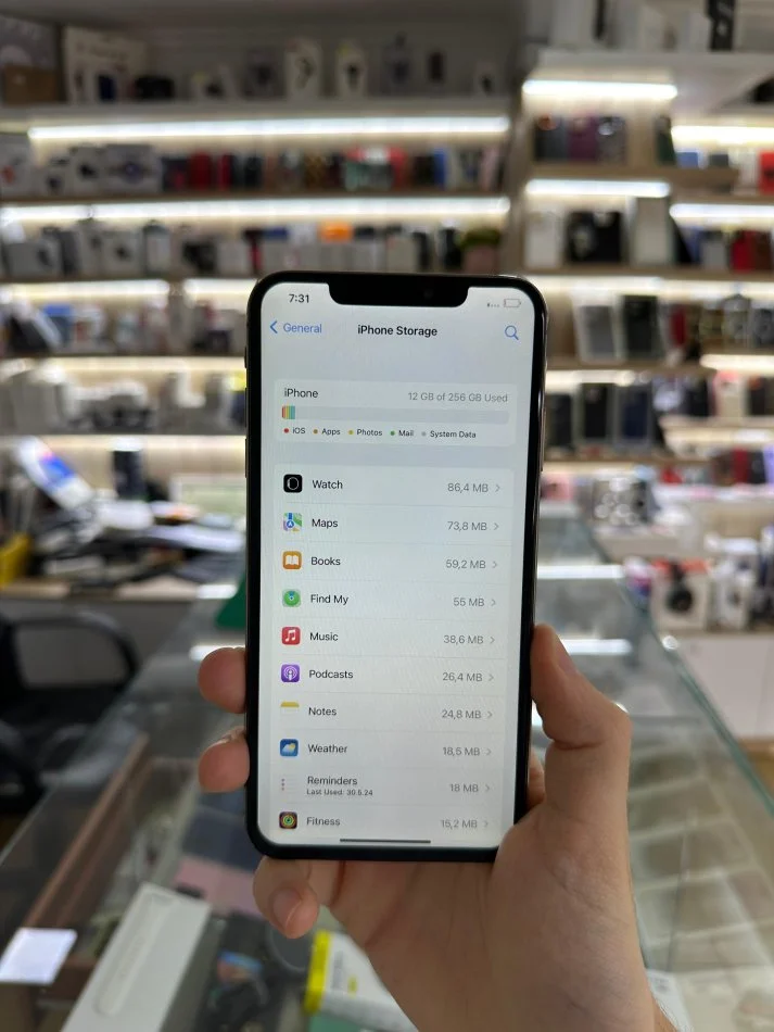 Tirane, shes Celular-Smartphone Iphone xs max 256GB