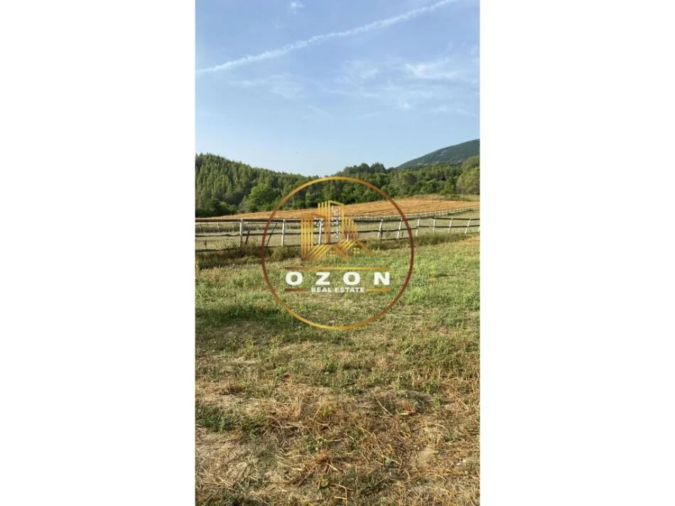 Tokë për Shitje në Petrelë!