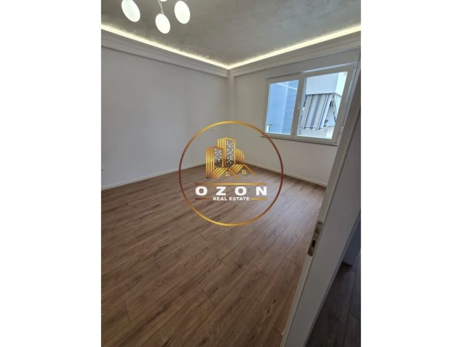 Apartament 2+1+2 për Shitje tek Condor Center!
