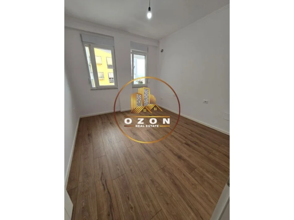 Apartament 2+1+2 për Shitje tek Condor Center!