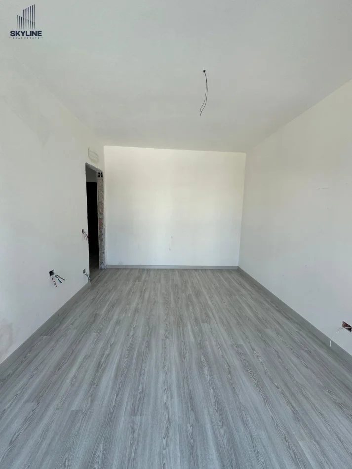 Tirane, shitet apartament 1+1+Ballkon Kati 2, 68 m² (Kompleksi El Bavo)