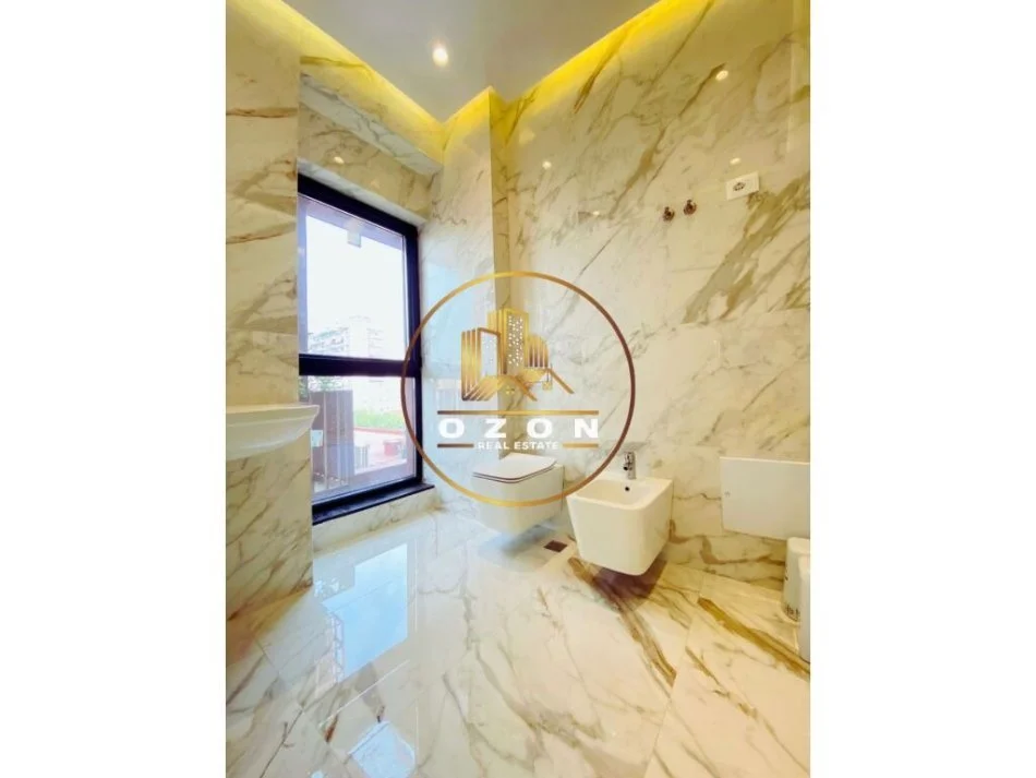 Apartament Modern 2+1+2 në Shitje tek Tirana Garden Building, Rruga e Kavajës!