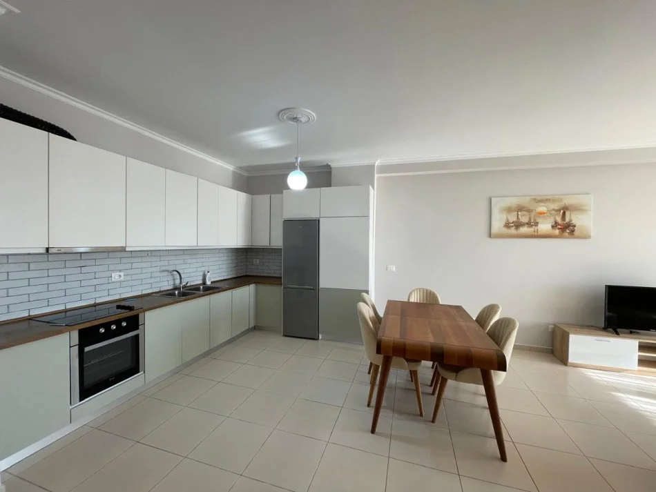 Tirane, jepet me qera apartament 2+1 Kati 6, 98 m² 600 € (karl gega)