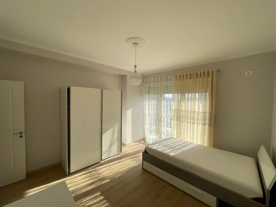 Tirane, jepet me qera apartament 2+1 Kati 6, 98 m² 600 € (karl gega)