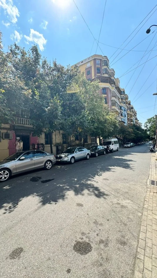 Tirane, shitet apartament 1+1 Kati 1, 68 m² 170.000 € (Rruga Frederik Shiroka)