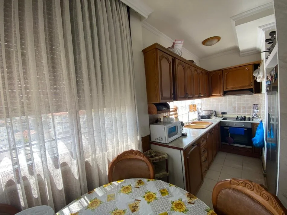 Tirane, shitet apartament 2+1 Kati 9, 80 m² 180.000 € 