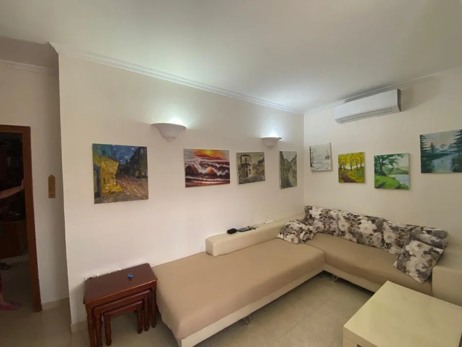 Tirane, shitet apartament 2+1 Kati 9, 80 m² 180.000 € 