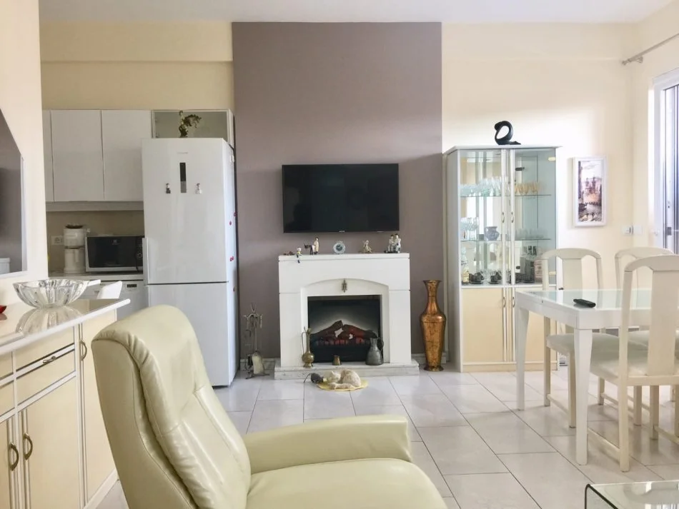 Tirane, Apartament 1+1 me qira Kati 7, 75 m² 700 € (Rruga Bogdaneve)