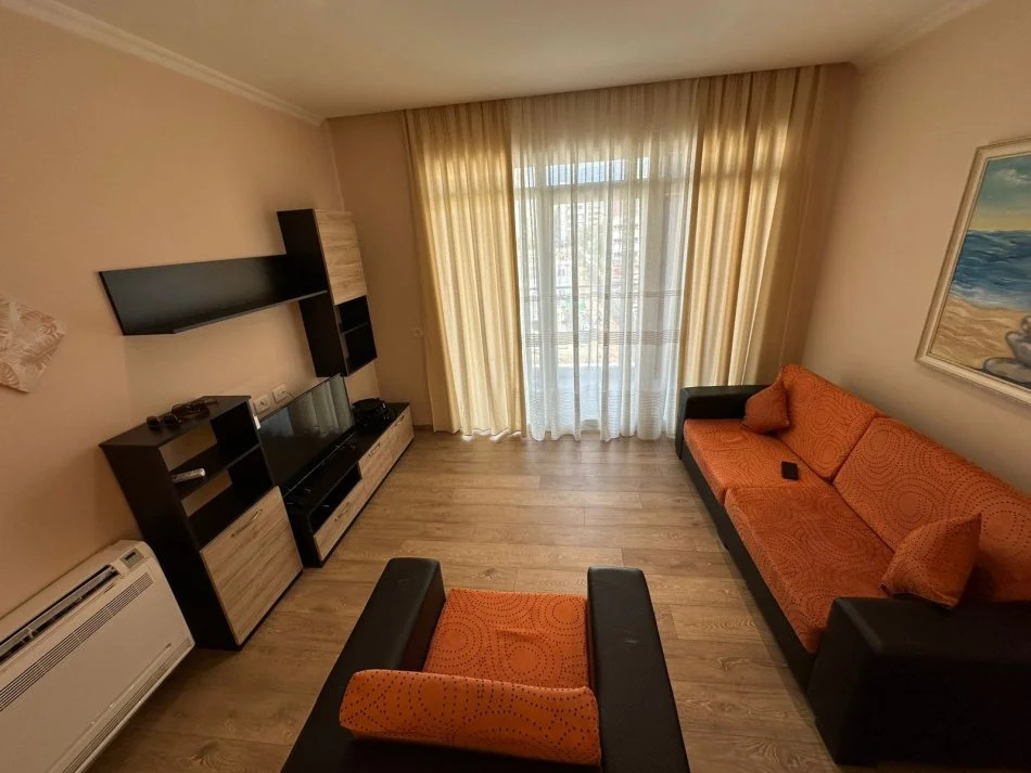 Tirane, jepet me qera apartament 2+1 Kati 2, 80 m² 600 € (Prane Square 21)