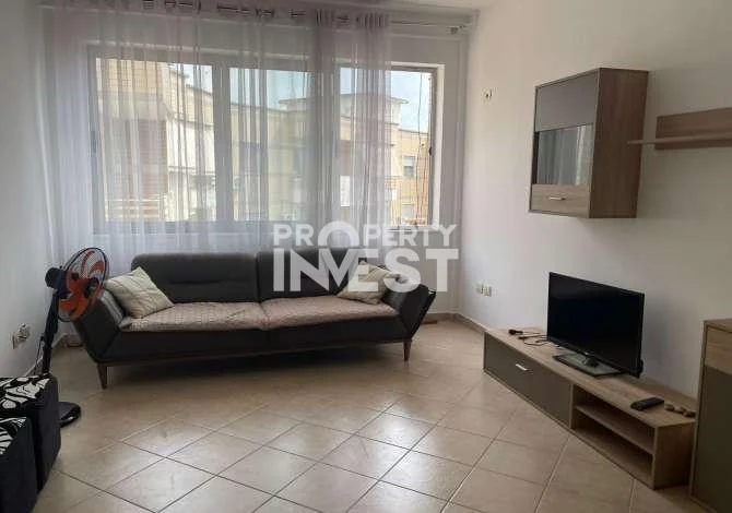 Tirane, jepet me qera apartament 1+1 Kati 9, 74 m² 400 € (Astir)
