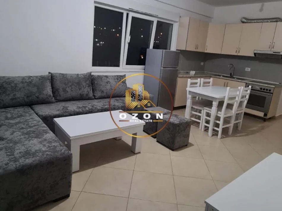 Tirane, jepet me qera apartament 2+1 Kati 4, 91 m² 600 Euro (LIQENI I THATE)