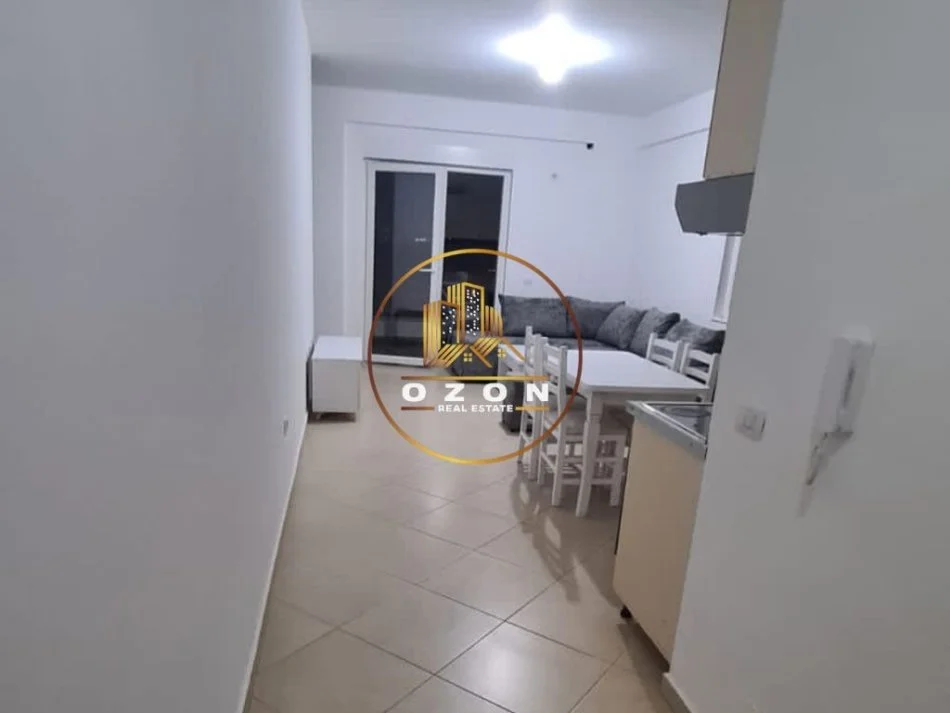 Tirane, jepet me qera apartament 2+1 Kati 4, 91 m² 600 Euro (LIQENI I THATE)