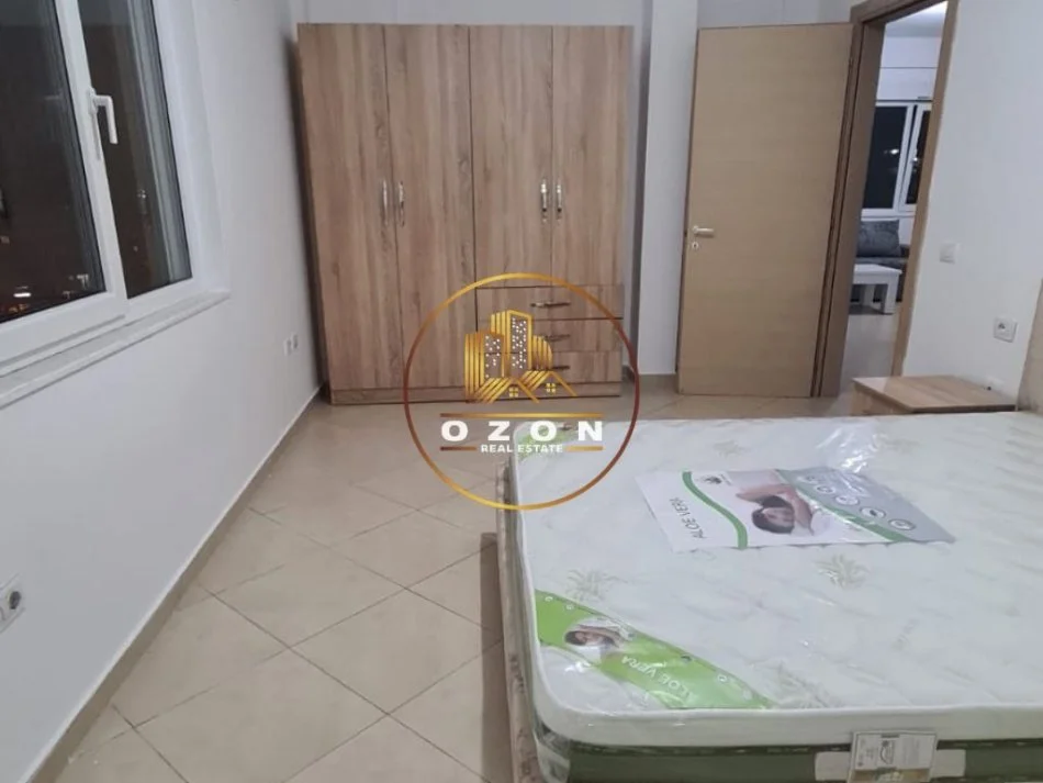 Tirane, jepet me qera apartament 2+1 Kati 4, 91 m² 600 Euro (LIQENI I THATE)