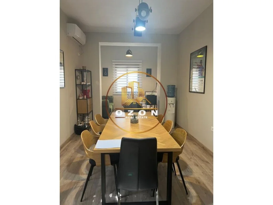 Ambjent Biznesi Me Qira Tek Stadiumi Dinamo!