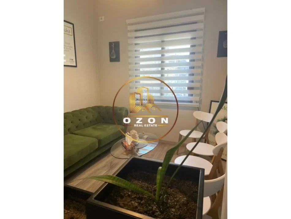 Ambjent Biznesi Me Qira Tek Stadiumi Dinamo!