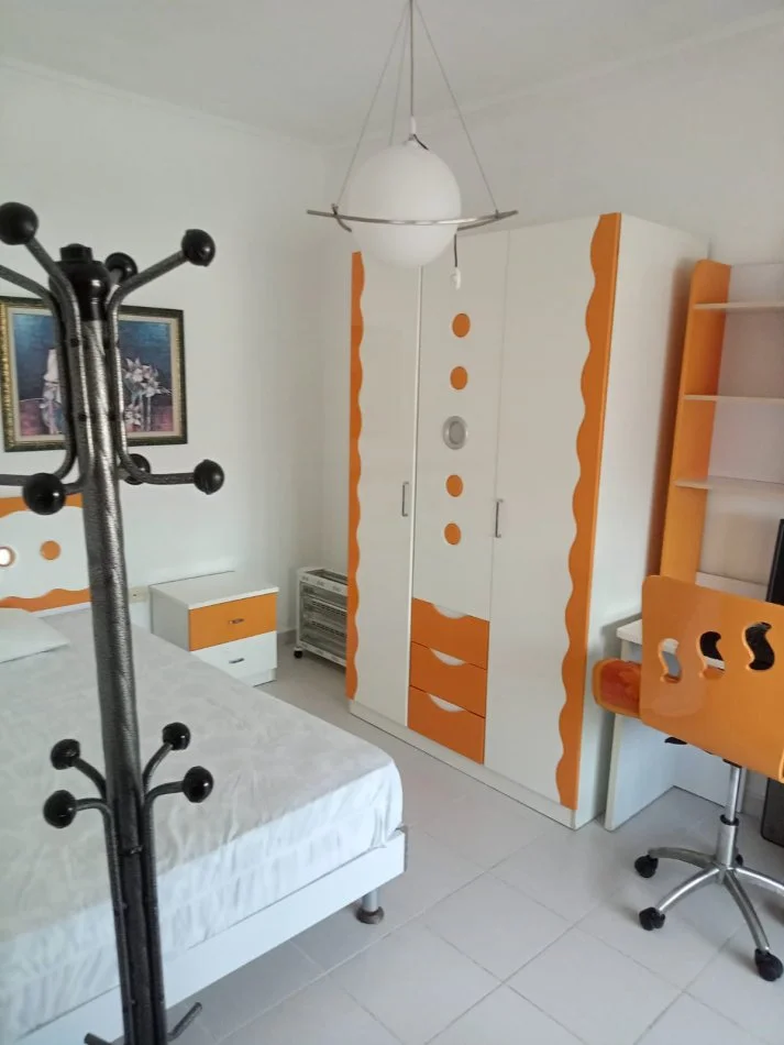 Tirane, Apartament 2+1me qira Kati 9, 86 m² 600 € (Komuna e Parisit)