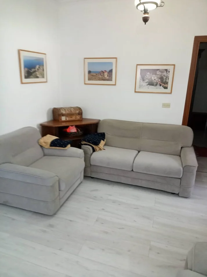 Tirane, Apartament 2+1me qira Kati 9, 86 m² 600 € (Komuna e Parisit)