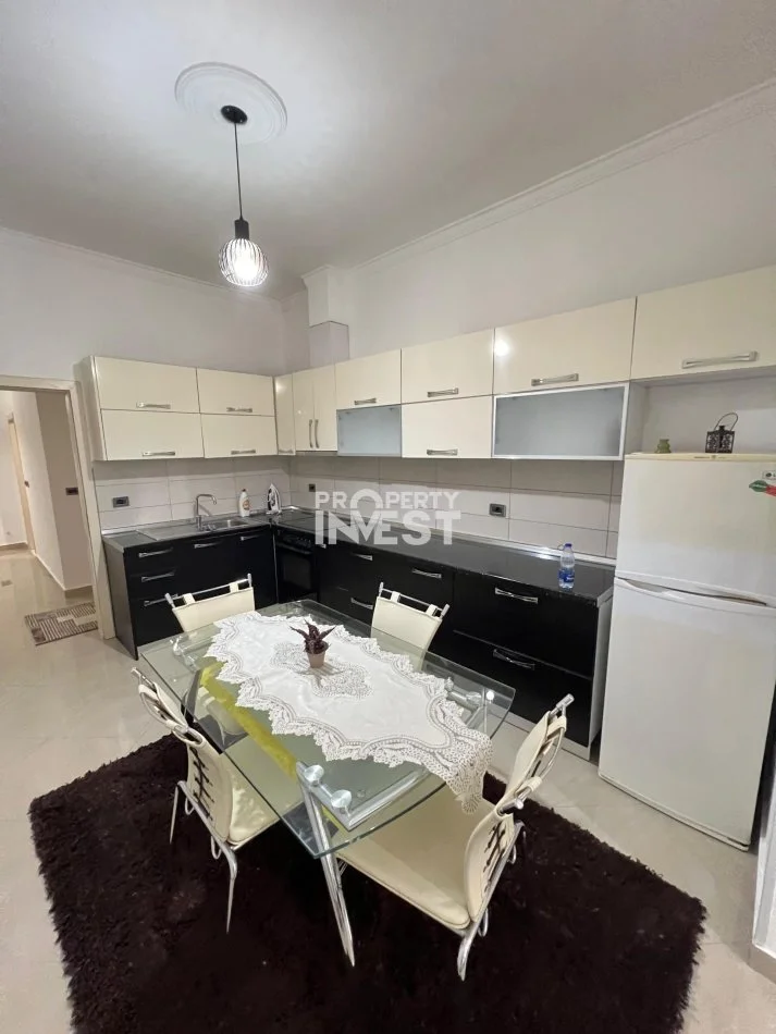 Tirane, jepet me qera apartament 2+1 Kati 1, 109 m² 500 € (Kodra Diellit)