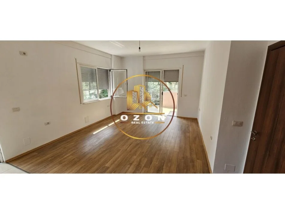 Apartament 2+1+2 për Qira pranë Kompleksit Leonora!
