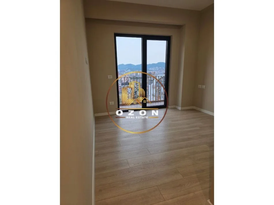 Apartament 3+1+2 për biznes me qira në Tirana Garden Building, Rruga e Kavajës!