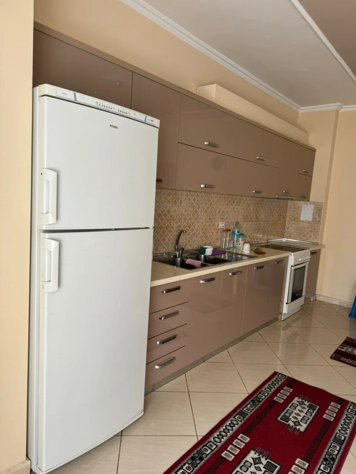 Tirane, shitet apartament 1+1 Kati 2, 72 m² 86.000 € (Fresk)