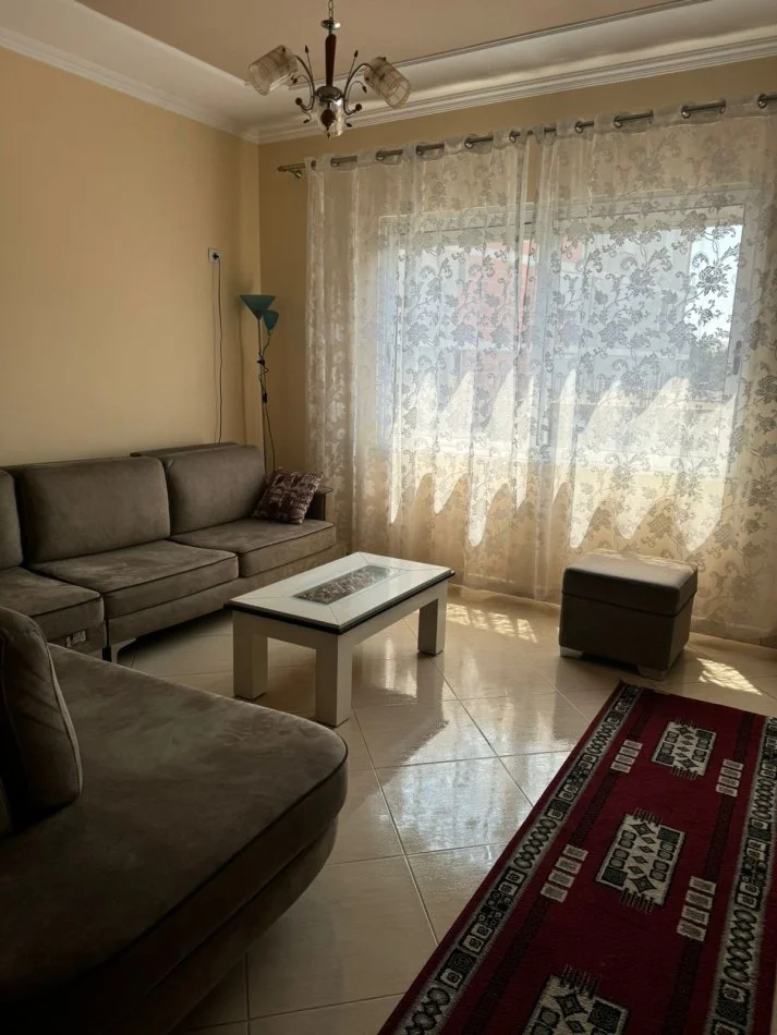Tirane, shitet apartament 1+1 Kati 2, 72 m² 86.000 € (Fresk)