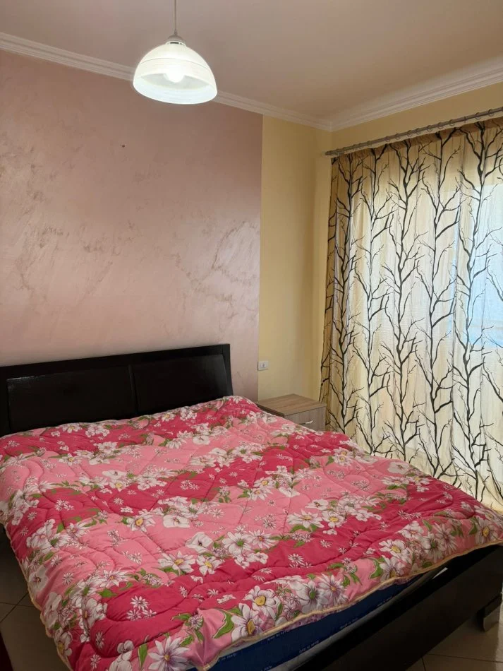 Tirane, shitet apartament 1+1 Kati 2, 72 m² 86.000 € (Fresk)