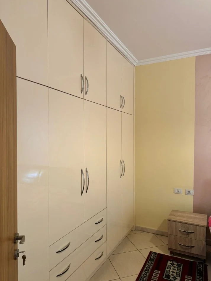 Tirane, shitet apartament 1+1 Kati 2, 72 m² 86.000 € (Fresk)