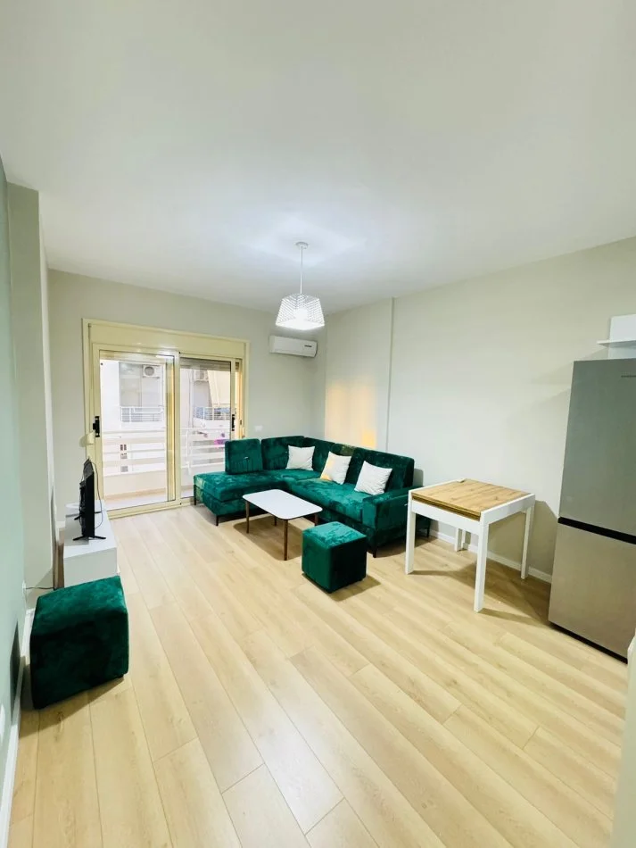 Vlore, shitet apartament Kati 4, 71 m² 175.000 € (LungoMare)