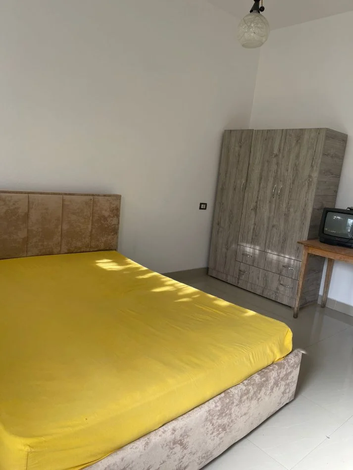 Tirane, jepet me qera 1+1+Aneks , (Preng Doci)