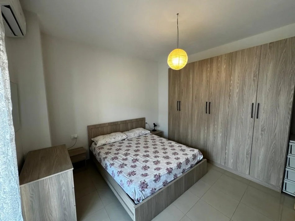 Durres, jepet me qera apartament 1+1+Ballkon Kati 2, 65 m² 400 € (Hafiz Podgorica Palestra Jonas)