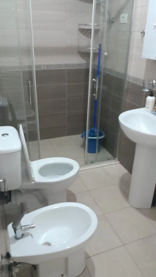 Shqiperi,  Apartament 2+1 me qira Kati 5, 76 m² 500 € (Ibrahim Dervishi)